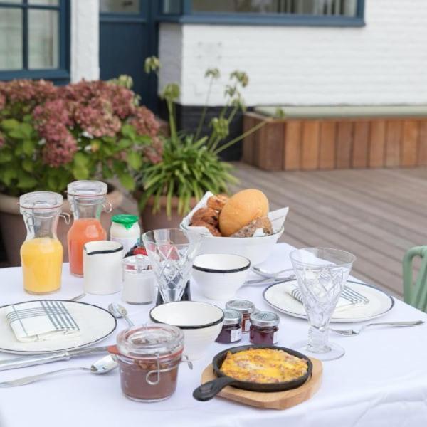 B&B De Vrijboom Kruisem Esterno foto